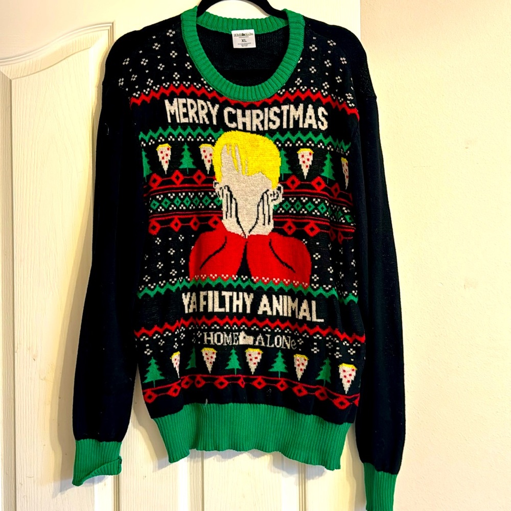 UGLY SWEATER Size XL